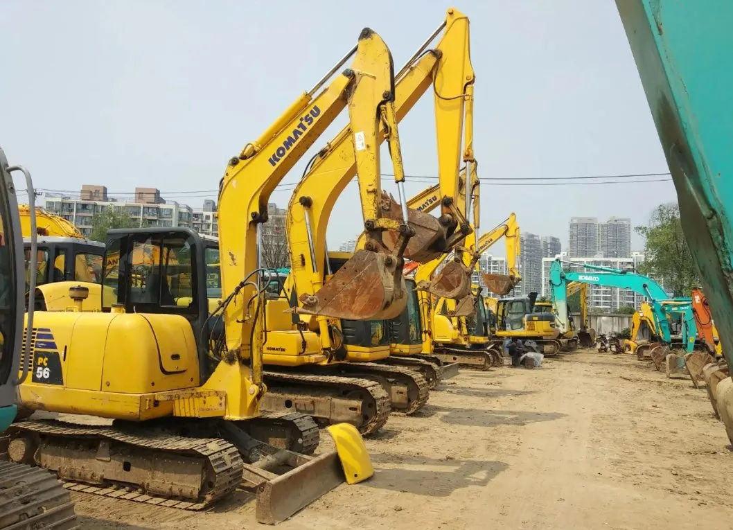 Bulldozer de oruga de segunda mano Cat D5g D5K D5h D5m Bulldozer original usado Caterpillar Tractor Cat D7g D6r D7r D8r D10 D9n Bulldozer pesado usado