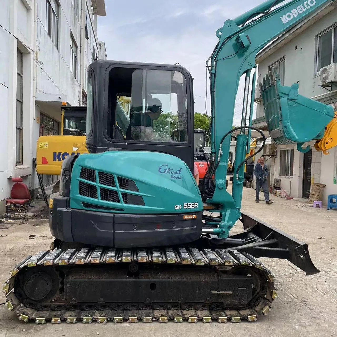 Excavadoras Mini de Cabina Cerrada de Segunda Mano Usadas Kobelco 5 Ton Excavadora Sk55 Sk50sr Sk50sr-3 Sk50sr-5
