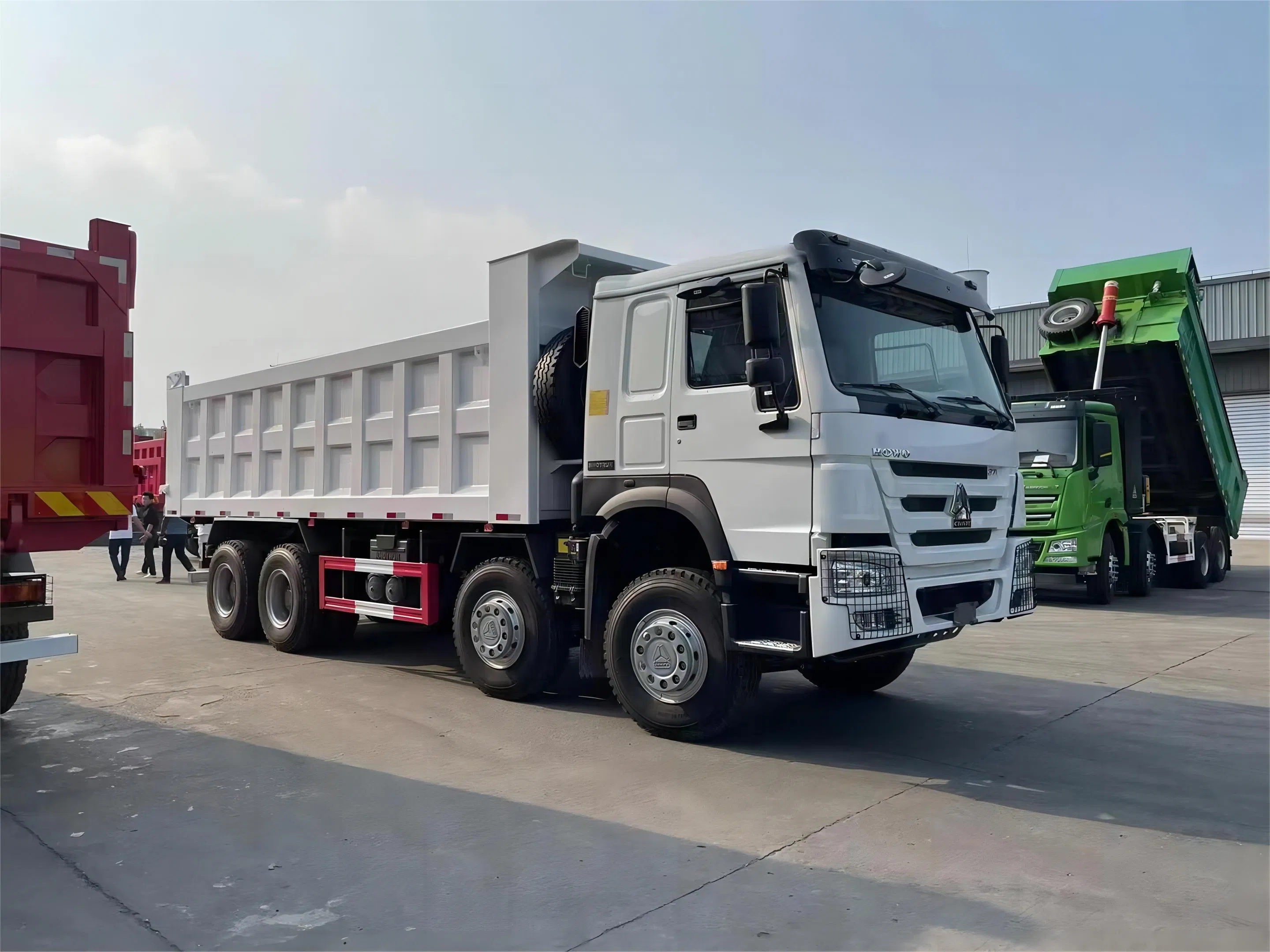 Sinotruk HOWO 30cbm 8X4 Camión volquete nuevo usado en buenas condiciones Camiones de minería chinos Camión volquete articulado 50t Capacidad