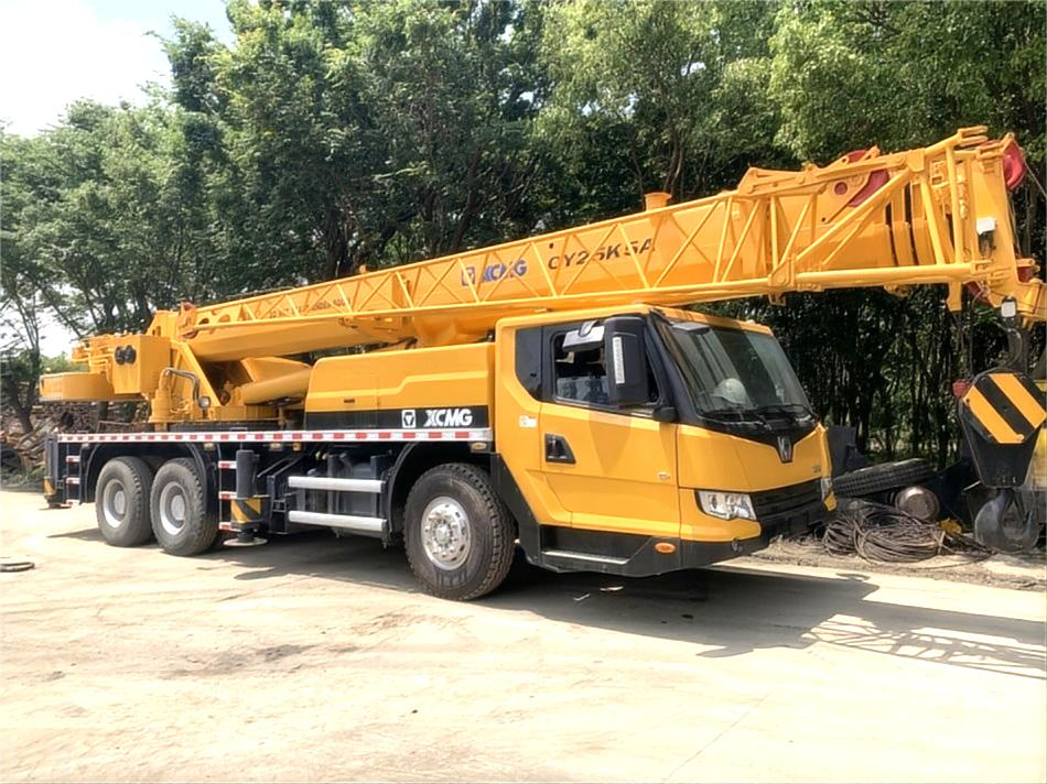 Grúa Todo Terreno Usada Oficial de XCMG 25 Ton 50 Ton 70 Ton 80 Ton 100 Ton 200 Ton 300 Ton Grúa Usada Grúas Móviles Usadas en Buen Estado a la Venta