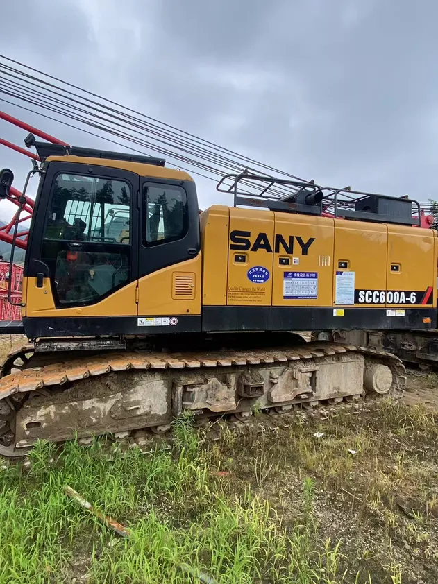 Sany Scc600A elevación derecha