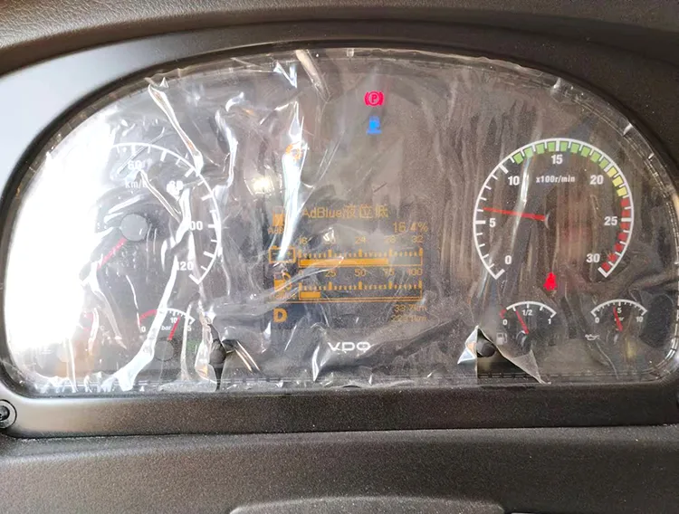 Grúa Todo Terreno XCA130L8_2 en Operación