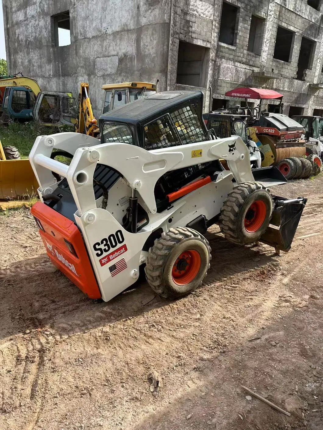 Uso urbano minicargadora