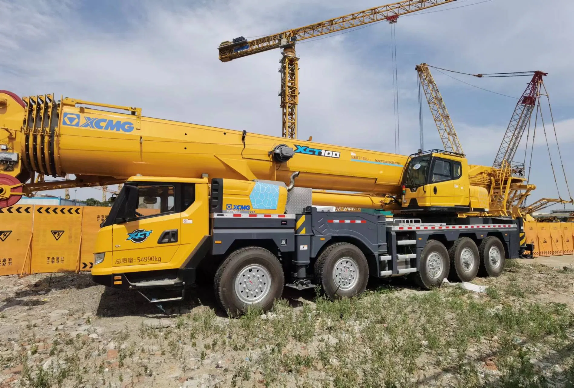 Grúa Todo Terreno Usada Oficial de XCMG 25 Ton 50 Ton 70 Ton 80 Ton 100 Ton 200 Ton 300 Ton Grúa Usada Grúas Móviles Usadas en Buen Estado a la Venta