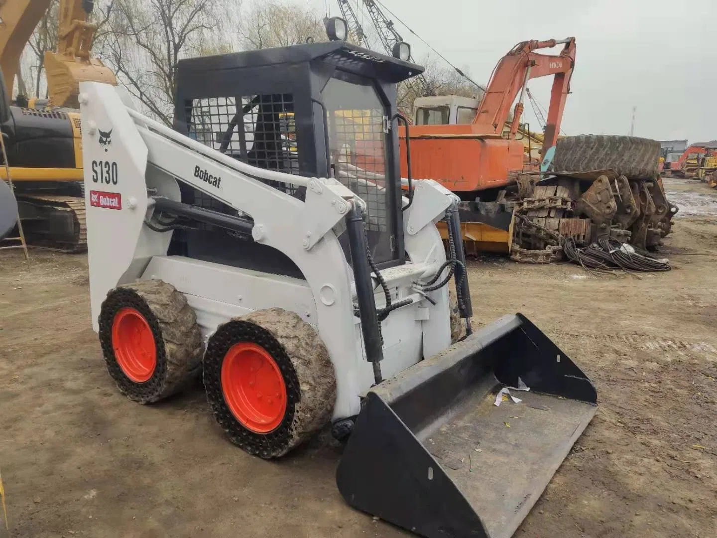 Mini Bob Cat de Segunda Mano S 130 Bobcat S130 Cargadora de Orugas Usada