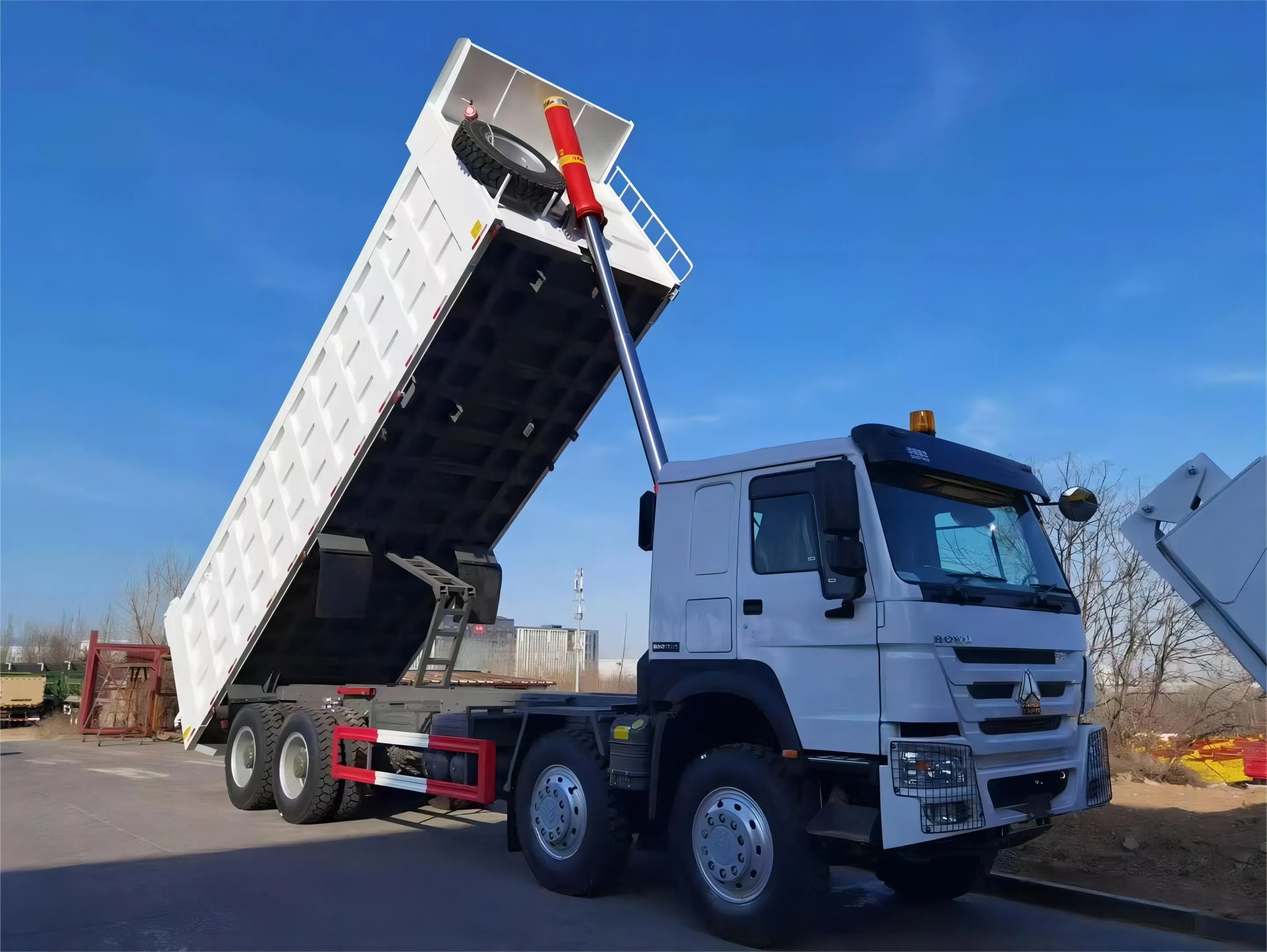 Sinotruk HOWO 30cbm 8X4 Camión volquete nuevo usado en buenas condiciones Camiones de minería chinos Camión volquete articulado 50t Capacidad