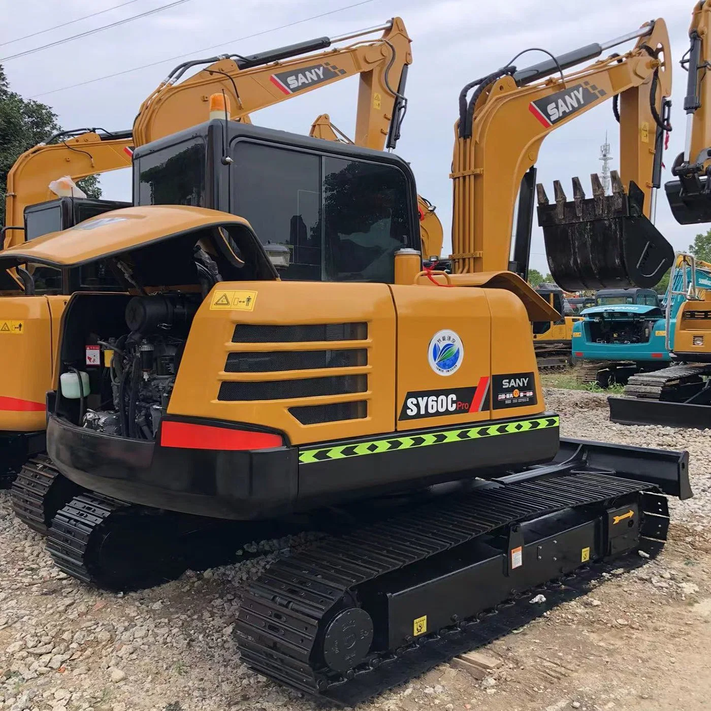 6 Ton Pequeño Usado Sany 60 Excavadora Uso Doméstico EPA Euro 5 Excavadora de Granja Usada Mini Excavadora en Venta