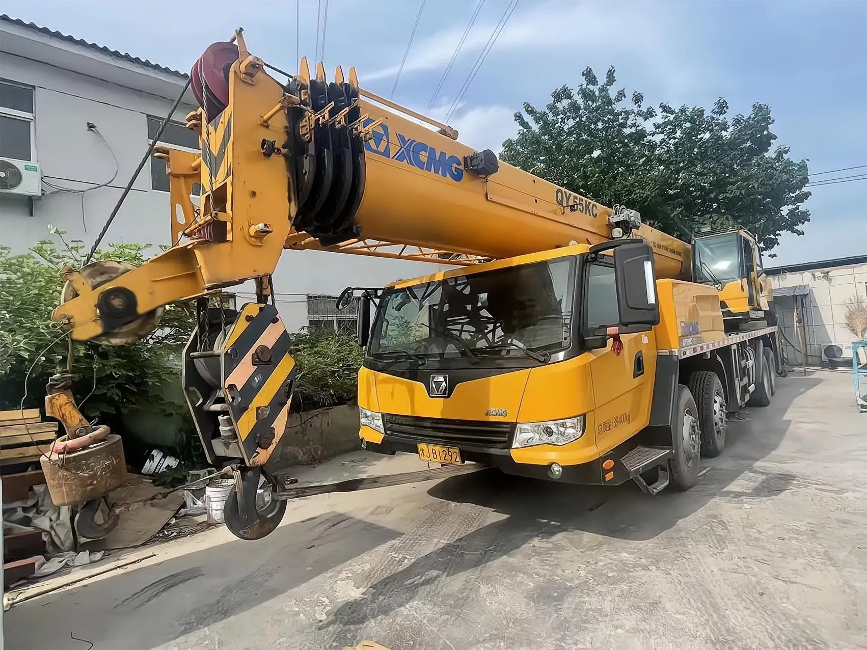 Grúa Todo Terreno Usada Oficial de XCMG 25 Ton 50 Ton 70 Ton 80 Ton 100 Ton 200 Ton 300 Ton Grúa Usada Grúas Móviles Usadas en Buen Estado a la Venta