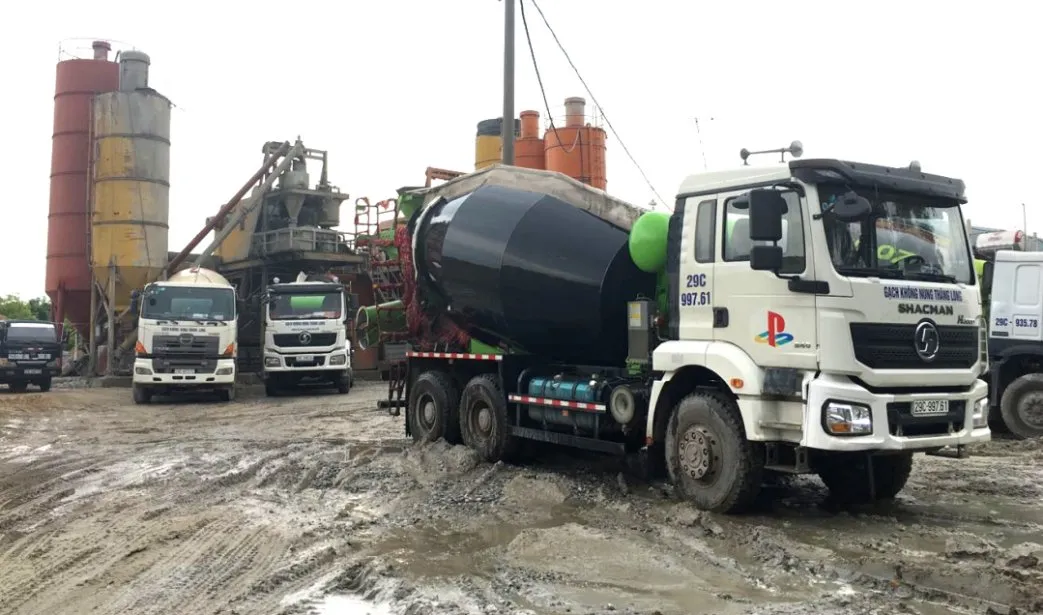 Camión volquete de marco rígido configurado a medida y eficiente en combustible para construcción de carreteras