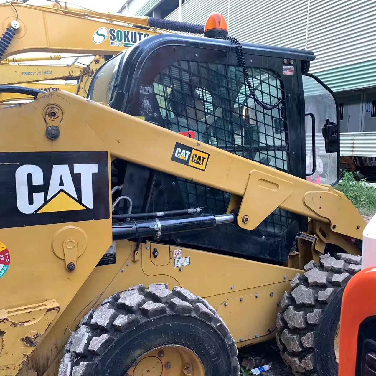 Usado 4X4 Tracción delantera de oruga mini cargadora de orugas Cat246D Cat246c cargadora de orugas con cubo de cargadora de orugas
