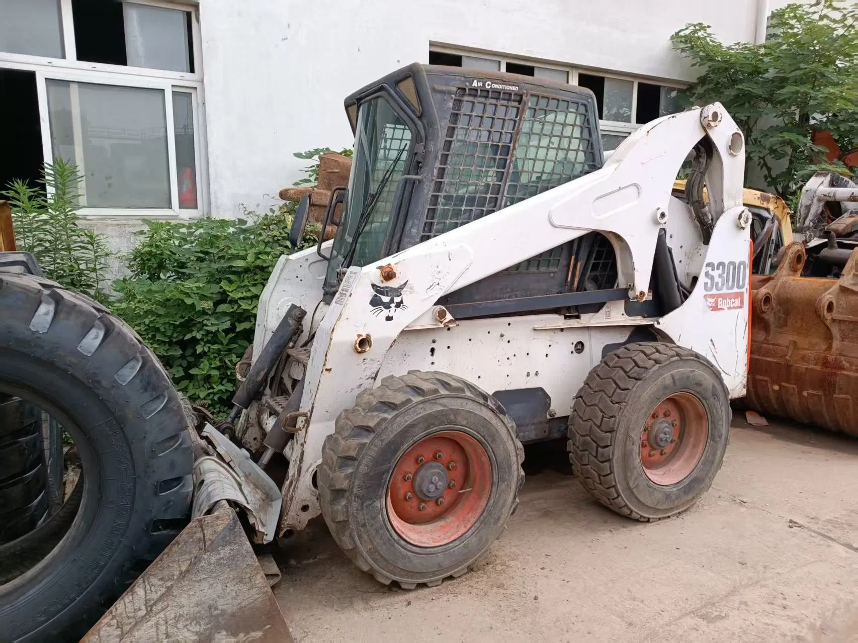 Bobcat usado S185 S130 S160 S220 S300 S450 S550 S750 cargador de orugas original pequeño a bajo precio en venta