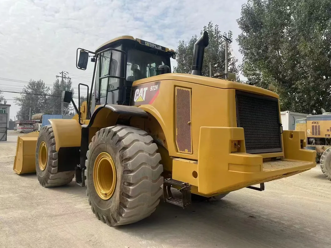 Detalle cargadora Cat 972
