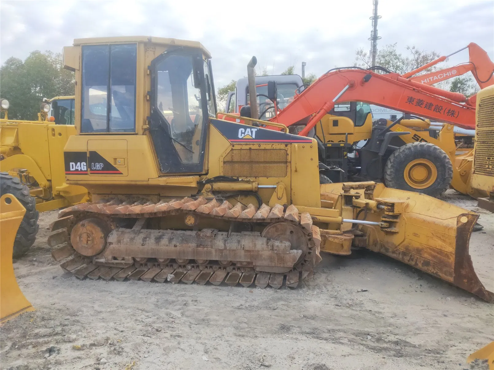 Bulldozer de oruga de segunda mano Cat D4g Bulldozer original usado de orugas de Caterpillar