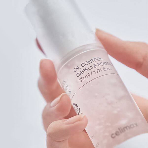 celimax for Oil-Control Capsules Pore-Tightening Shrinks Pores Regulates Sebum Production Provides Deep Hydration 30ml Bottled