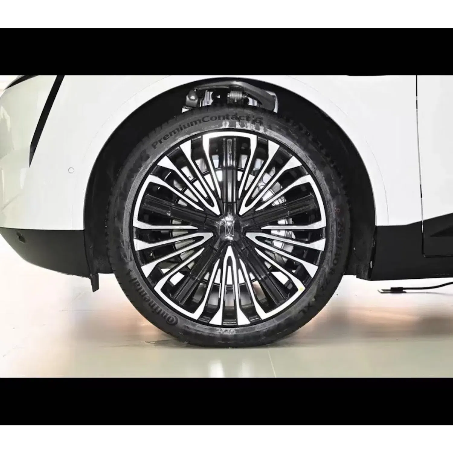 Premium Body Wheel Hub Cover for Avita 11 Vehicles Car Parts