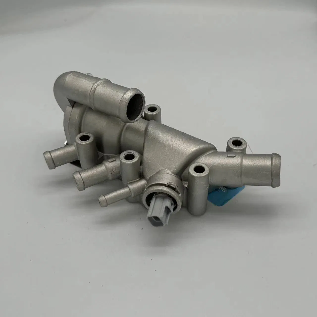 Engine Car Part Thermostat Housing Sensor for Ford 902-999 M2s6g-8A586-D1c M2s6g8a586D1c