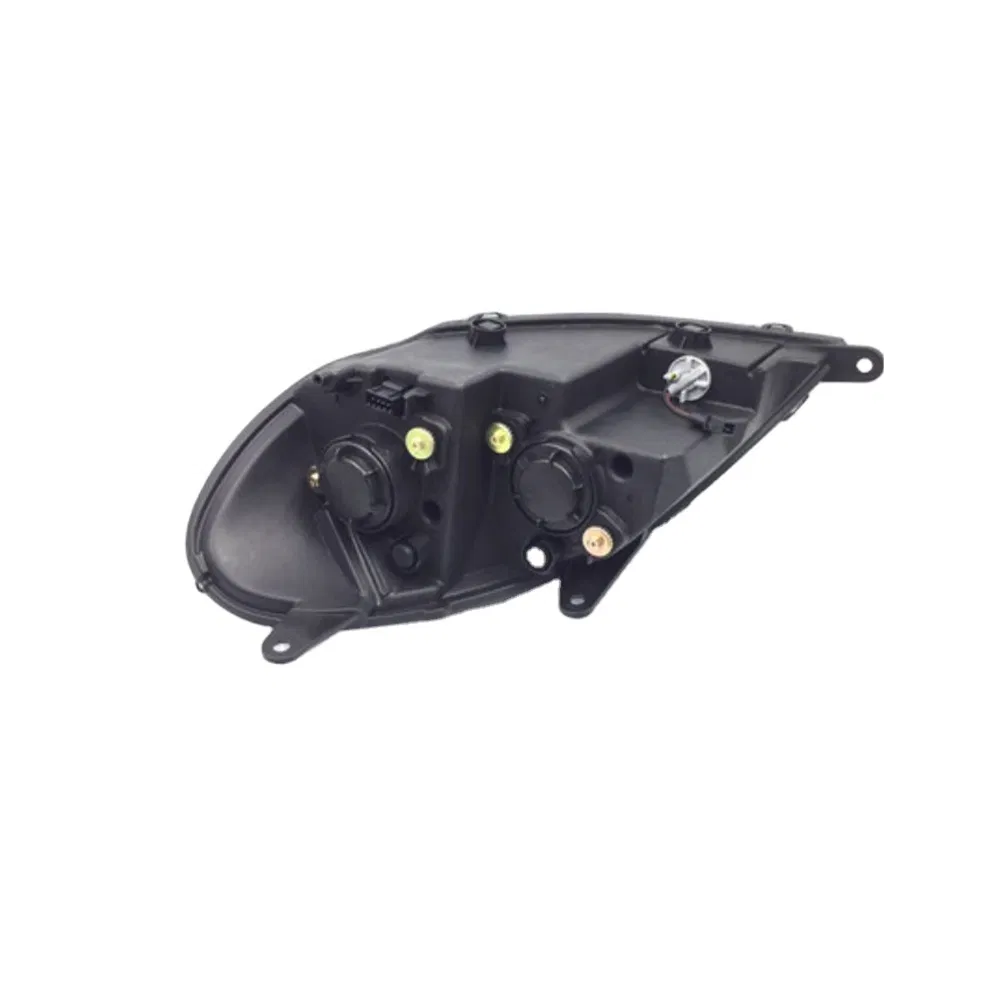 Car Spare Part Headlight Assembly Front Lamp Lighting for Lifan 520