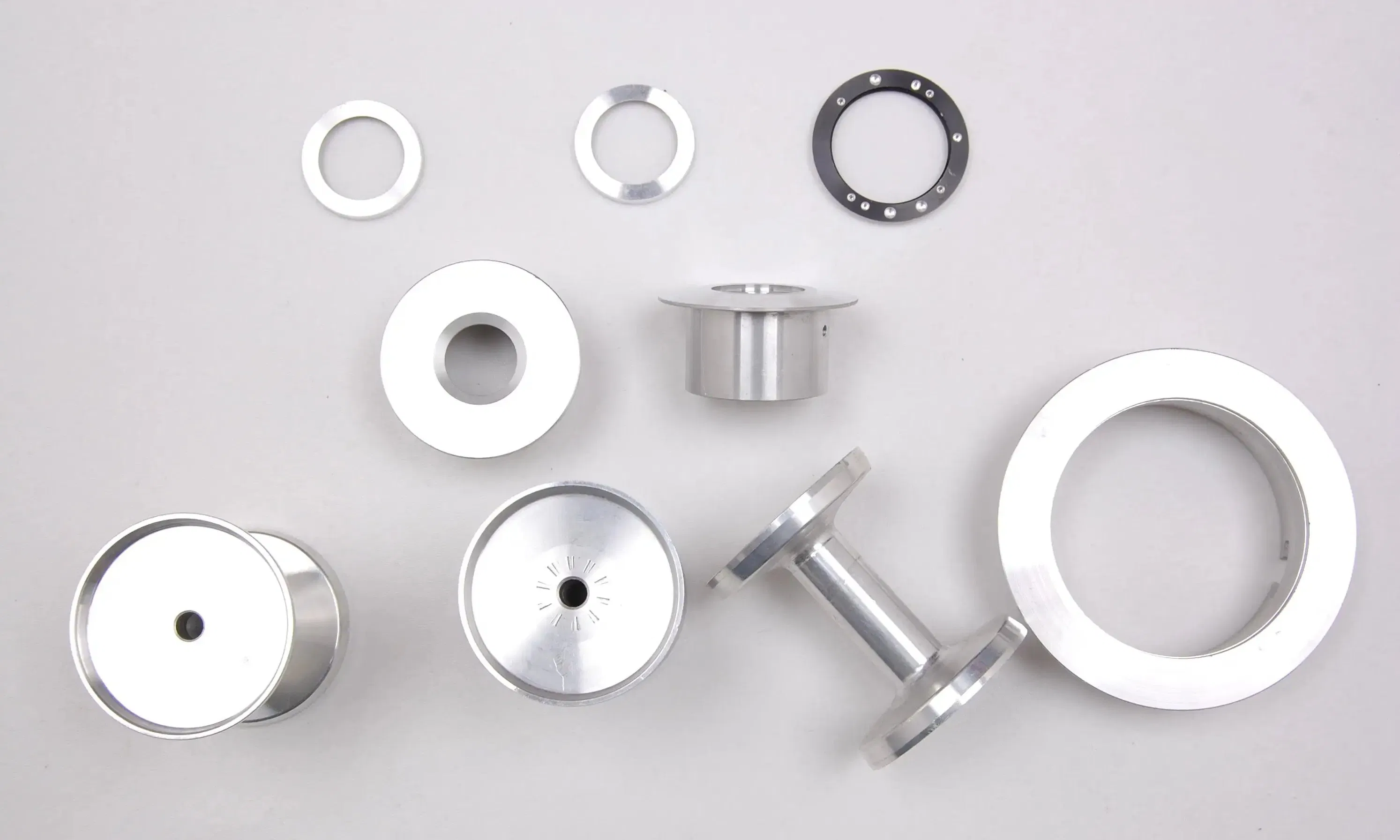 Custom Parts of Car Accessories/Bicycle/Machinery/Auto Spare/Transmission/Gearbox/Medical/Optical/Photoelectric From CNC Machining at Competitive Prices