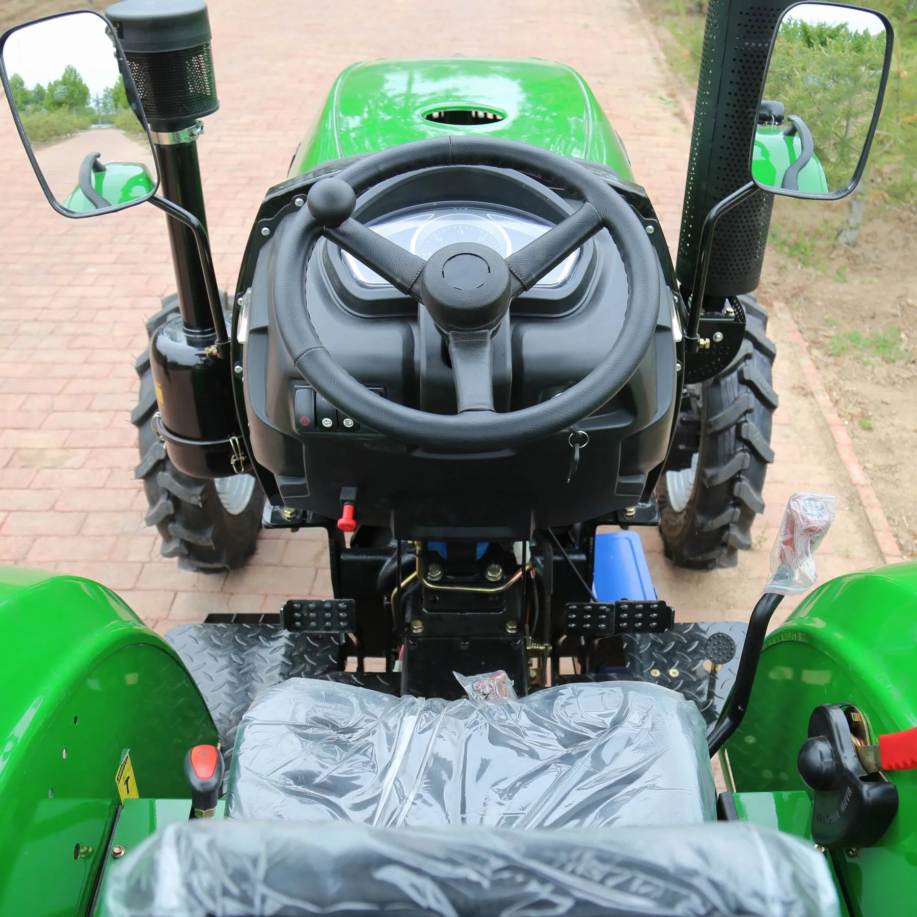 مصنع وي فنج 25HP 40 HP 504 رخيص جديد كهربائي ديزل ميني 4WD حديقة صغيرة أدوات زراعية ملحقة وجرار للبيع