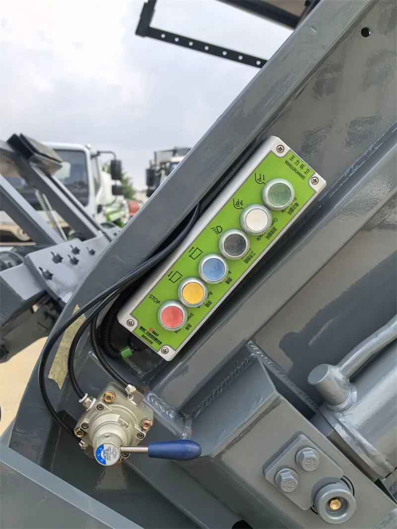 Garbage Truck Detail 3
