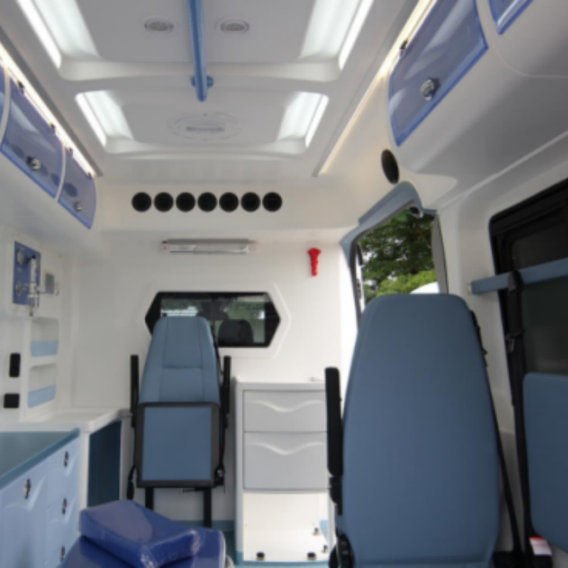 سيارة إسعاف كهربائية طويلة المحور بأسعار معقولة لنقل المرضى من العيادة إلى المستشفى