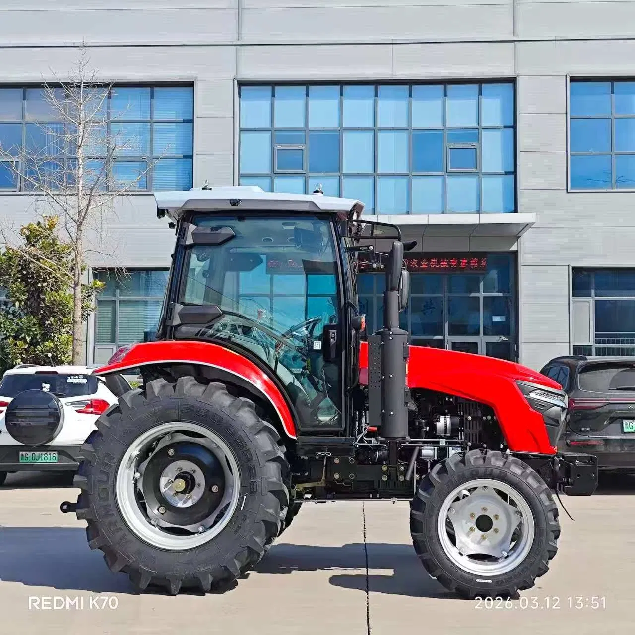 معدات الزراعة E-MARK 50HP الزراعة 4-Wheel الجرار