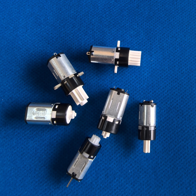 High Precision Micro Plastic Planetary Gearbox Motor, 1.5-24V, Low Rpm for Miniature Applications