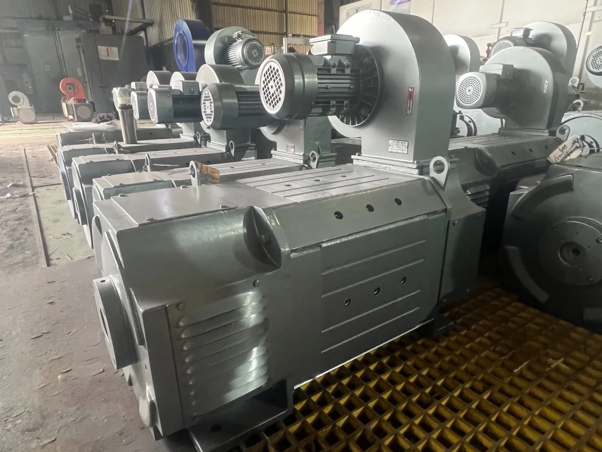 Z Series Long Brush Life DC Motor for Rubber Extruder