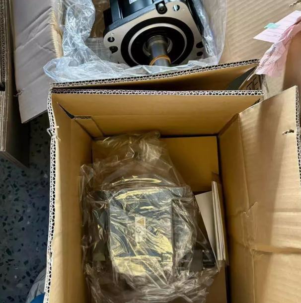 Electric Servopack Encoder Servo Motor and Drive SGM7P-02AFA61/21 Elevator Parts Controller Ac Servo Motor for Drive Incoder