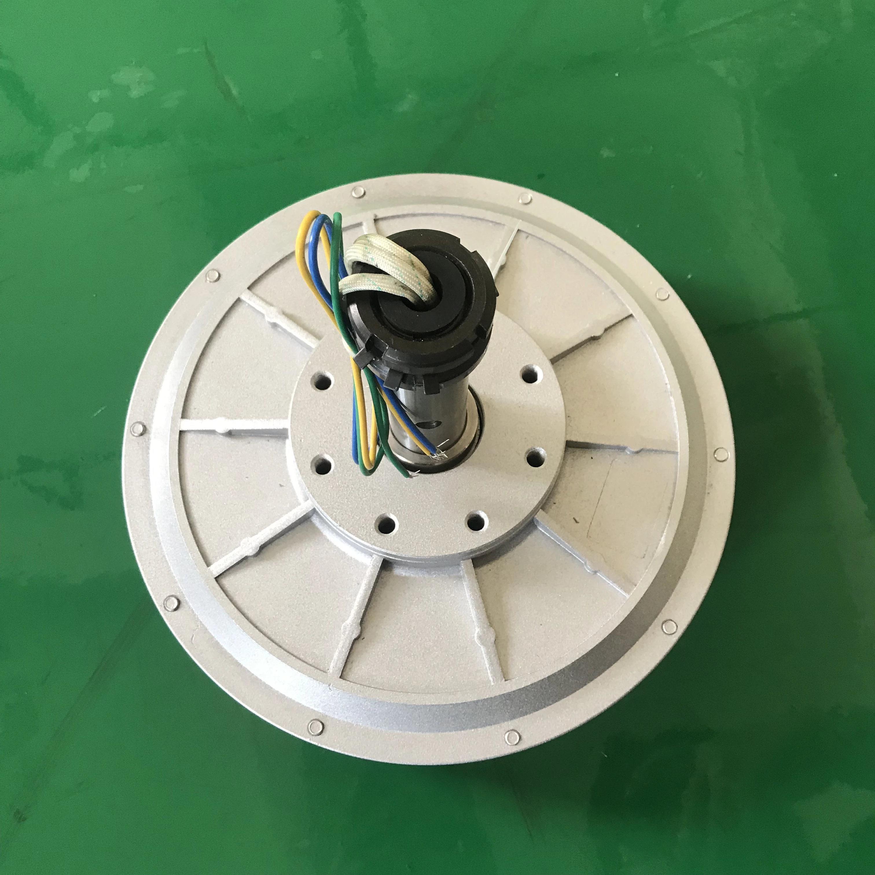 High Efficiey Low Speed 100W 12V 200RPM Coreless Permanent Magnet Alternator Generator Motor Use for Wind Turbine Water Turbine