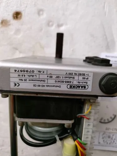 Servo Motor View 2