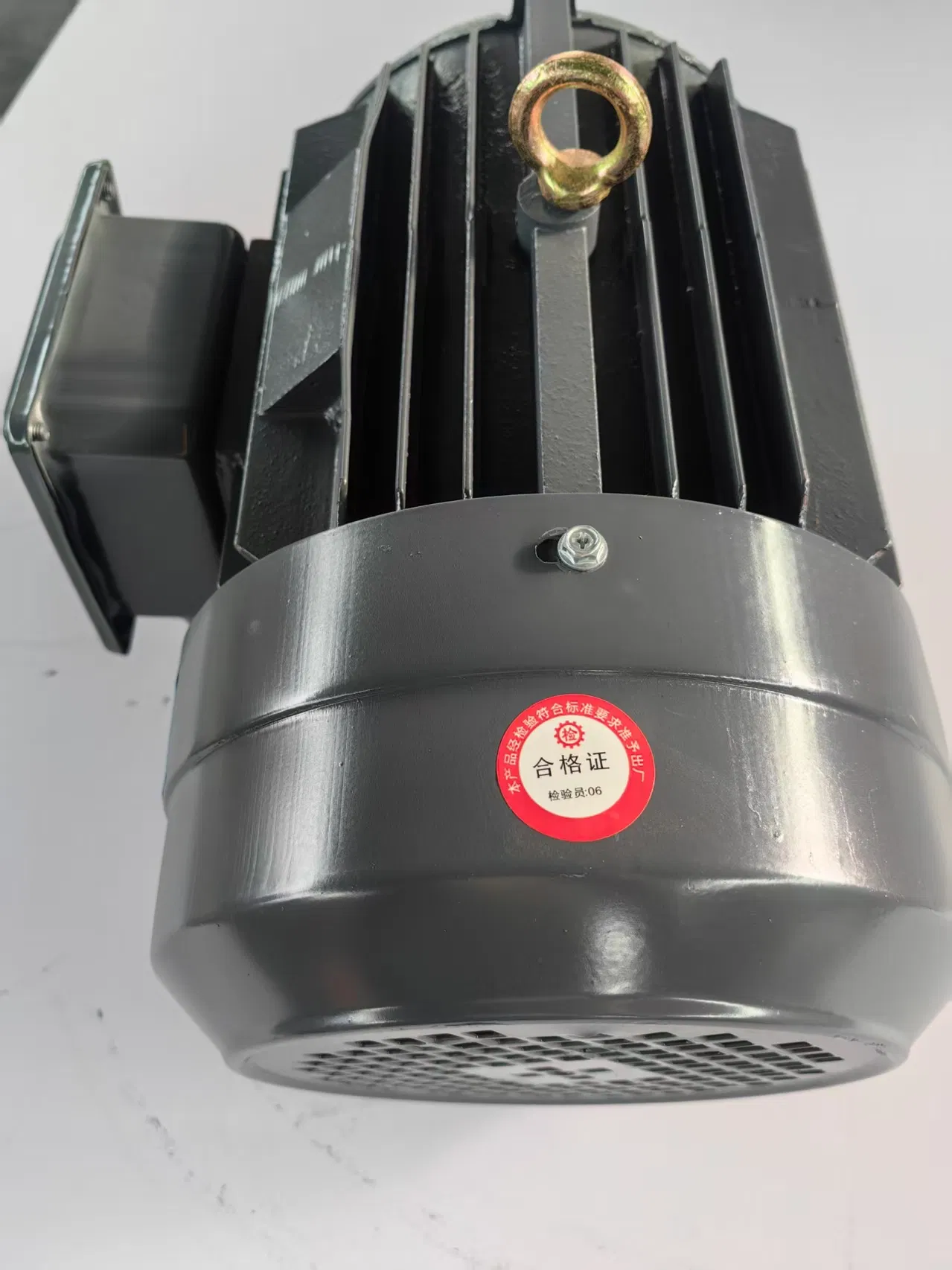 Durable Asynchronous Motor Ideal for Heavy-Duty Electric Equipment Use