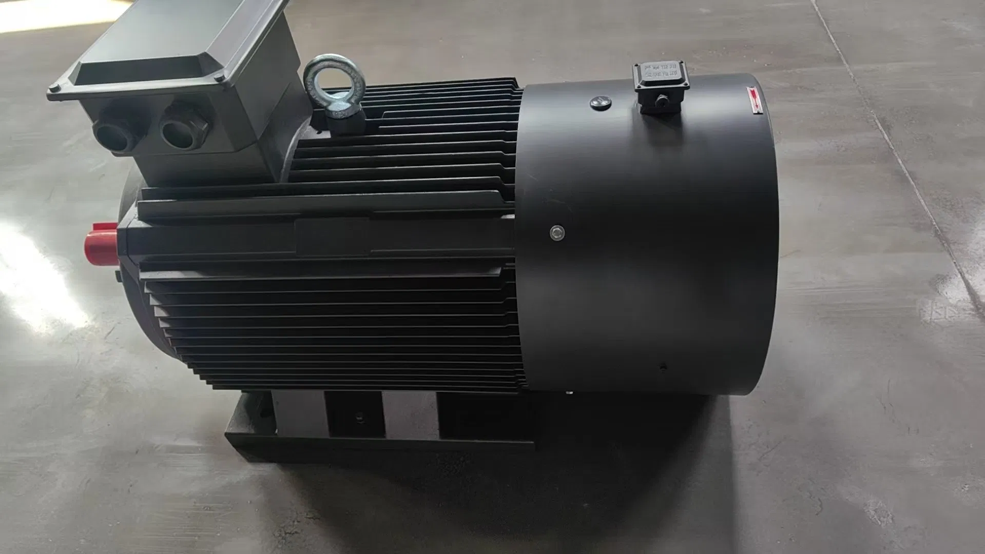 Sealed High-Efficiency Optimized Electromagnetic Design Three-Phase Asynchronous Motor