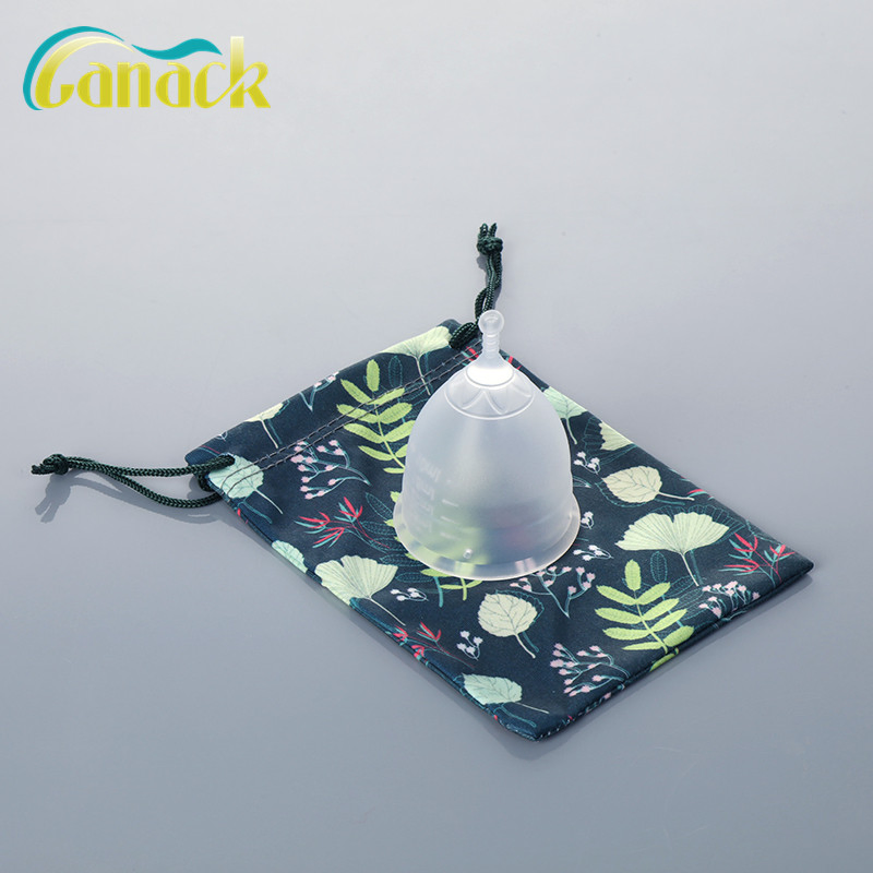 Limpeza de Copos Menstruais Lady Cup com CE