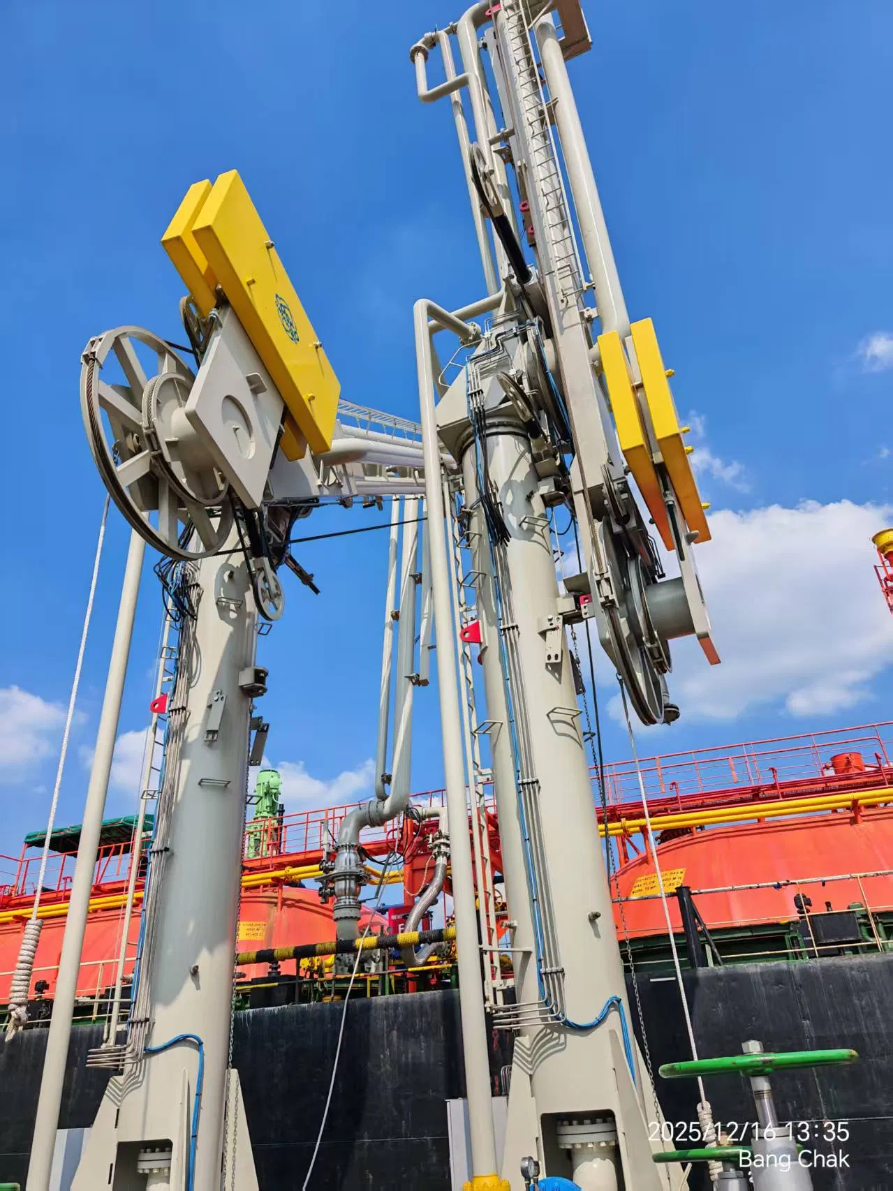 Double Pipeline Marine Loading Arm