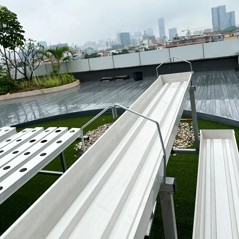 Hydroponics Gutter Detail 4