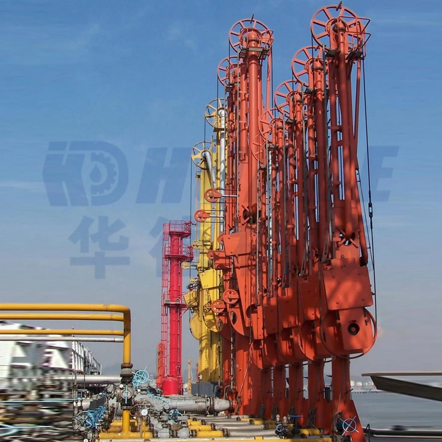 Good Corrosion Resistance High-Pressure Equipment Single-Arm Low-Temperature LNG Marine Loading Arm with Swivel Joint