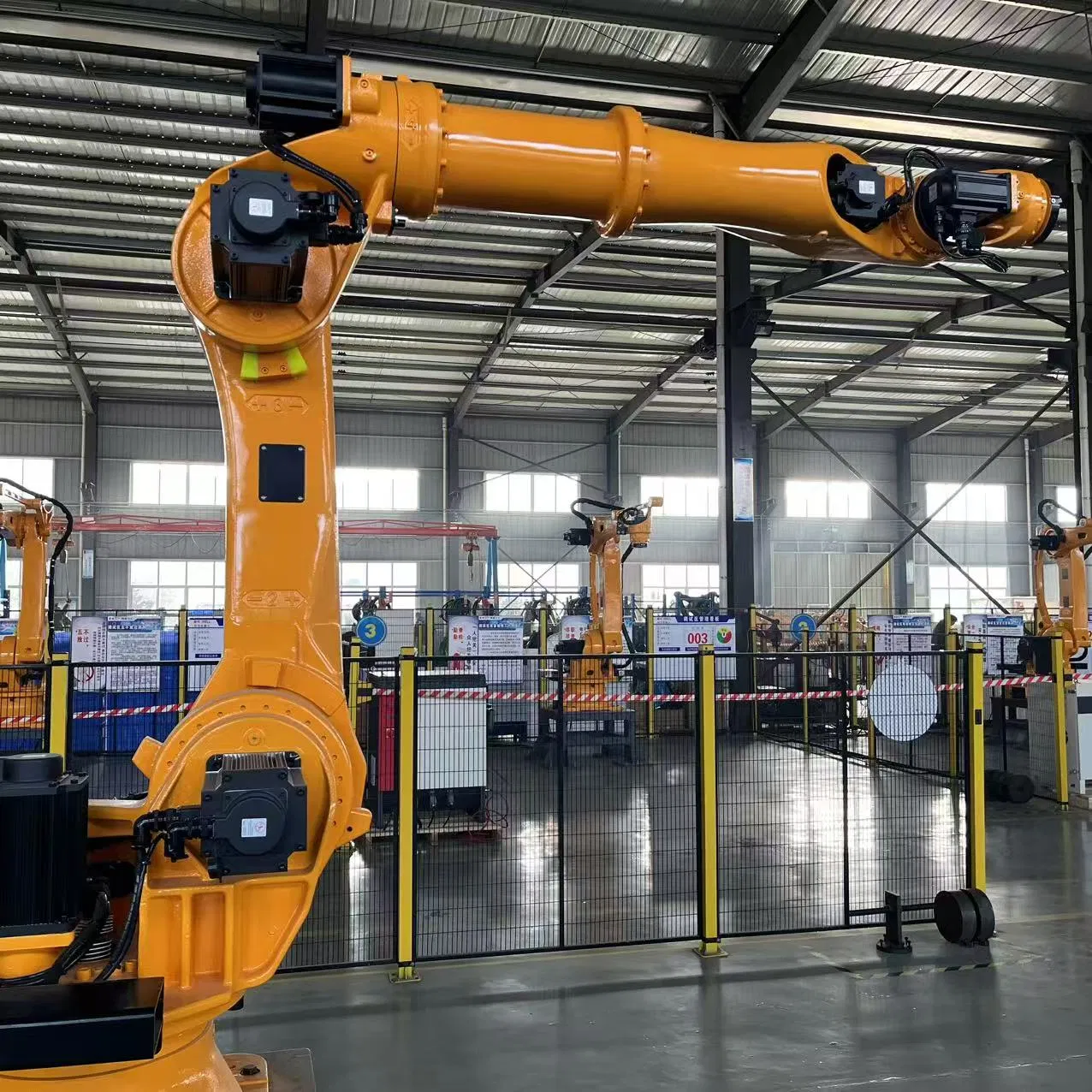 China Factory High Quality Palletizing Mechanical Arm 220 Kg Load