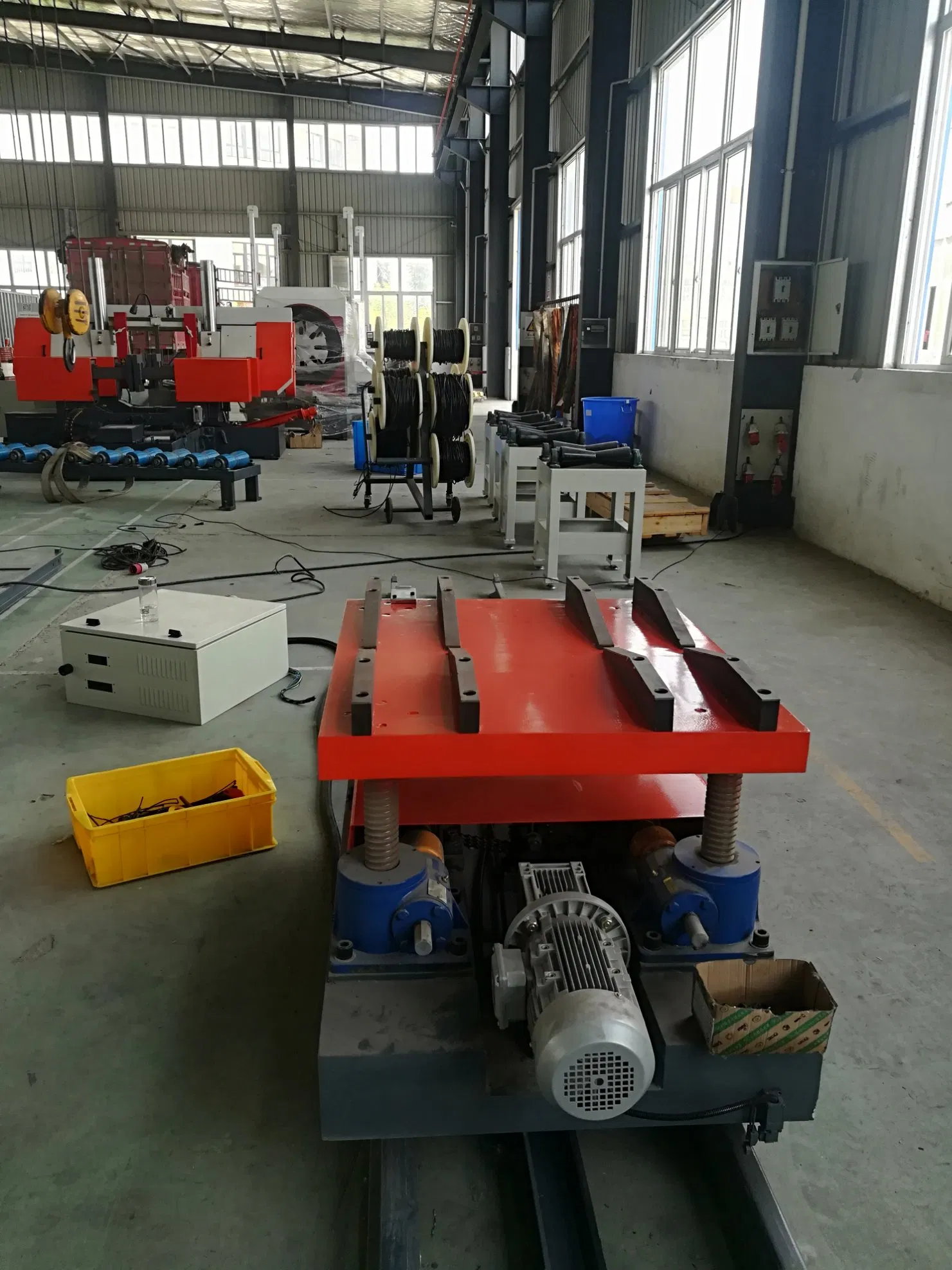 Lateral Conveying System for Piping Fabrication-Pipe Convey