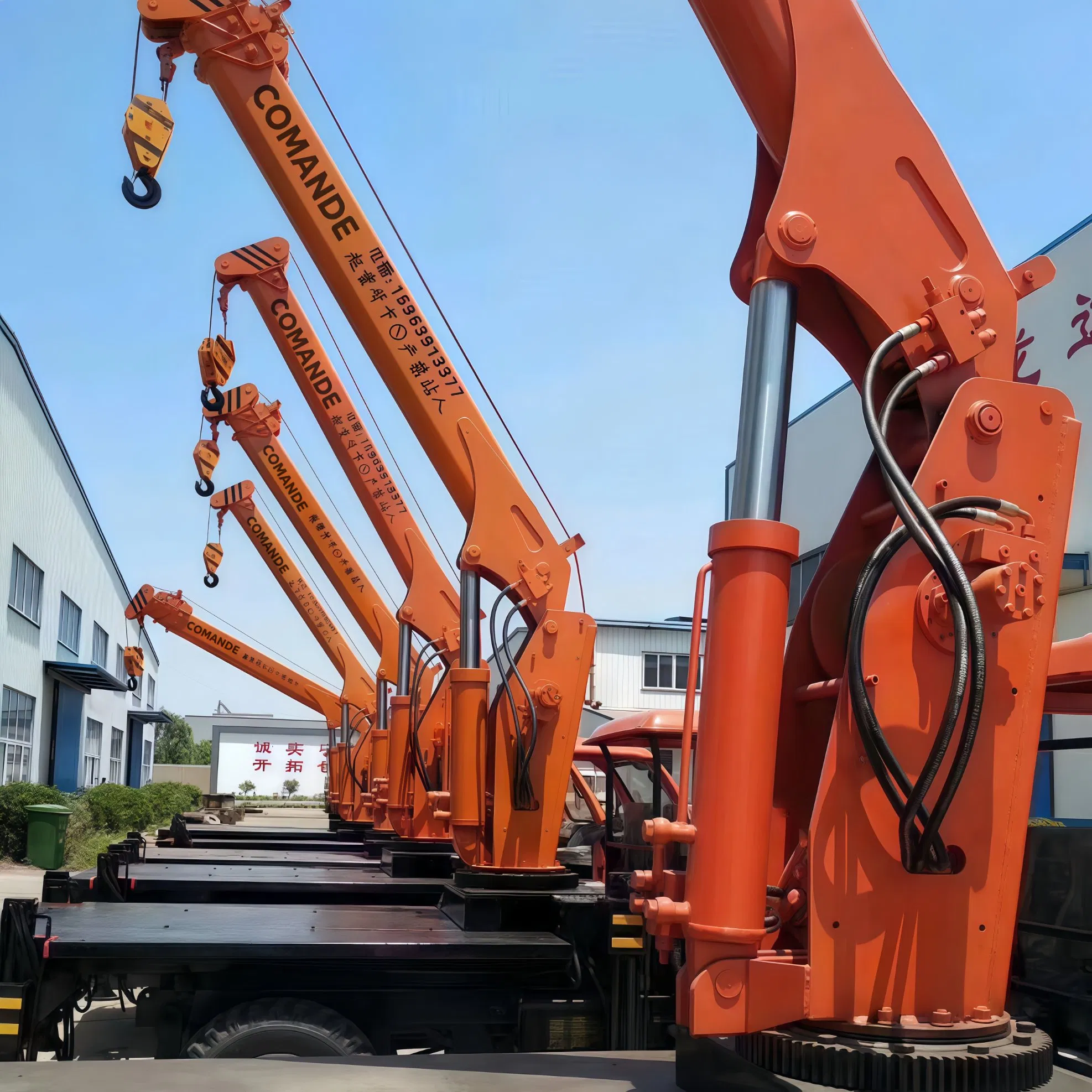 CE/ISO Certification Mobile 5 Ton Telescopic Boom Truck Mounted Crane Hydraulic System with 10m Lifting Height Crane Offshore Crane for Loading