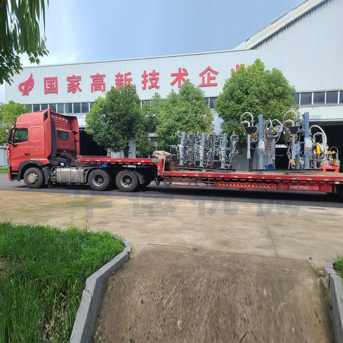 Telescopic Ground-Mounted with Vapor Recovery/Vapor Recovery Boom Crane Industrial Machinery Top Land Loading and Unloading Lifting Equipment Arm