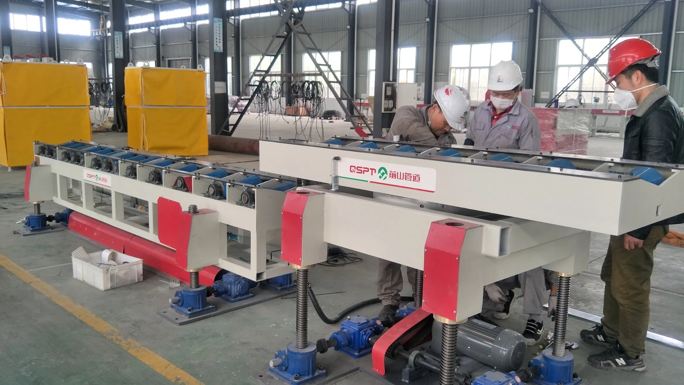 Lateral Conveying System for Piping Fabrication