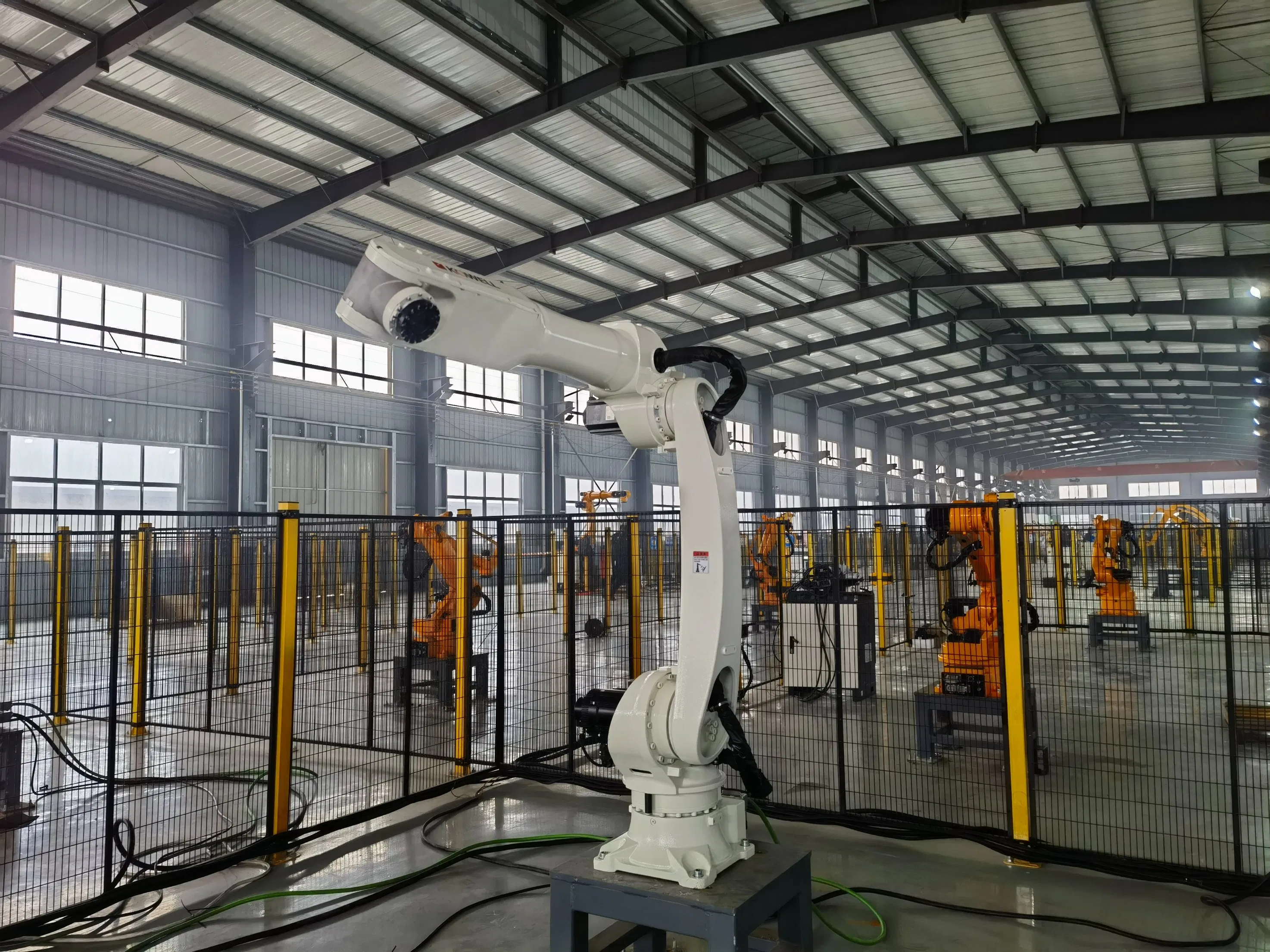 Efficient Robotic Arm for Master Pallet Management 6-Axis