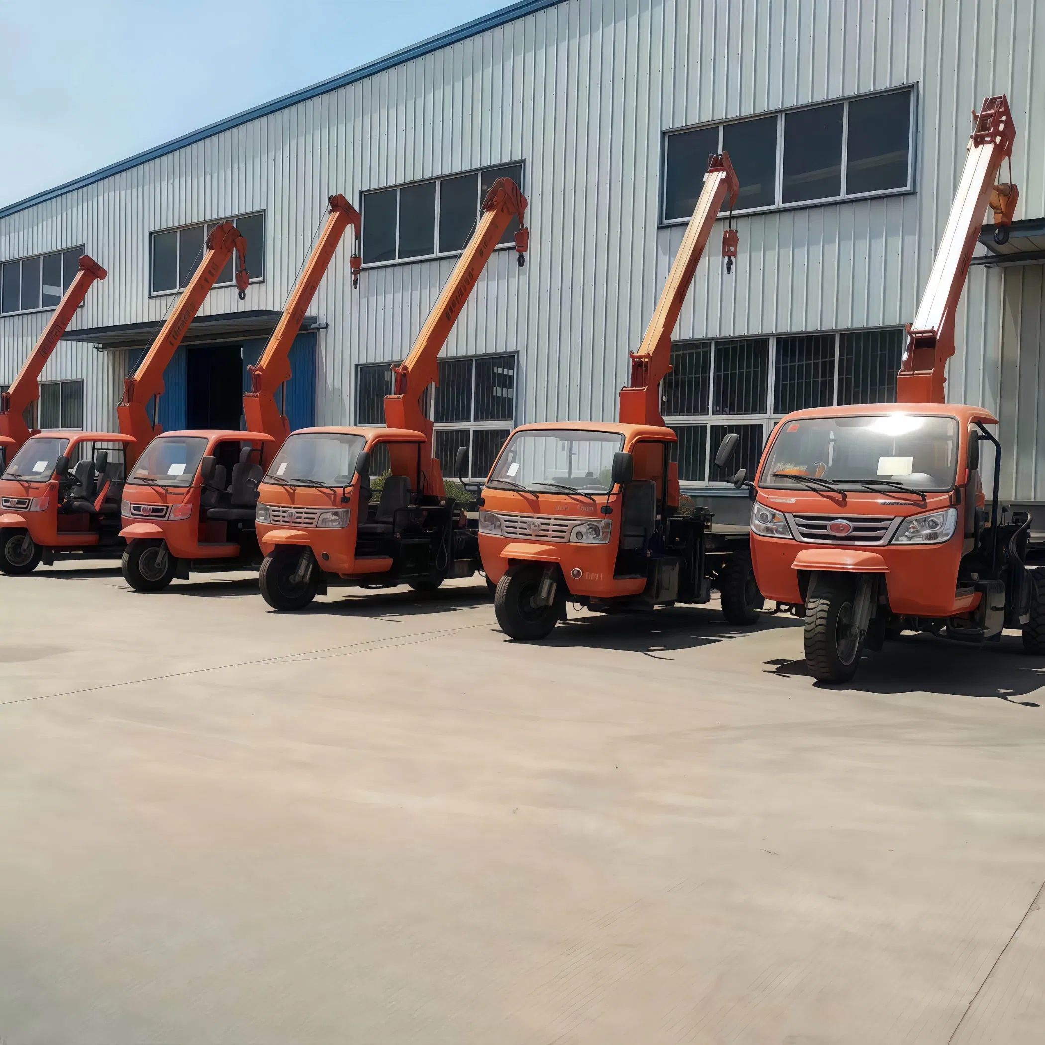 CE/ISO Certification Mobile 5 Ton Telescopic Boom Truck Mounted Crane Hydraulic System with 10m Lifting Height Crane Offshore Crane for Loading