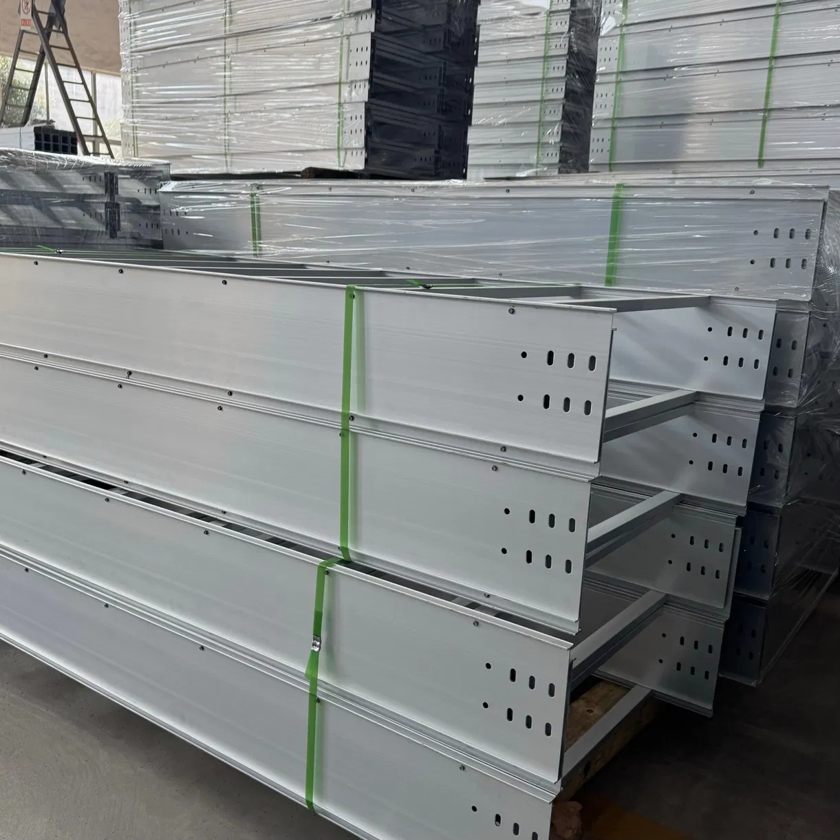 Powder Coated FRP Ladder Cable Tray - Versatile Cable Support Solution