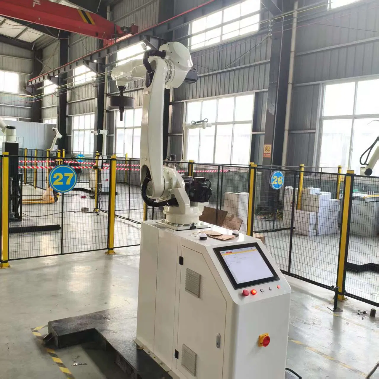 Mobile Robotic Palletizing Arm for Flexible Production with 2m Reach