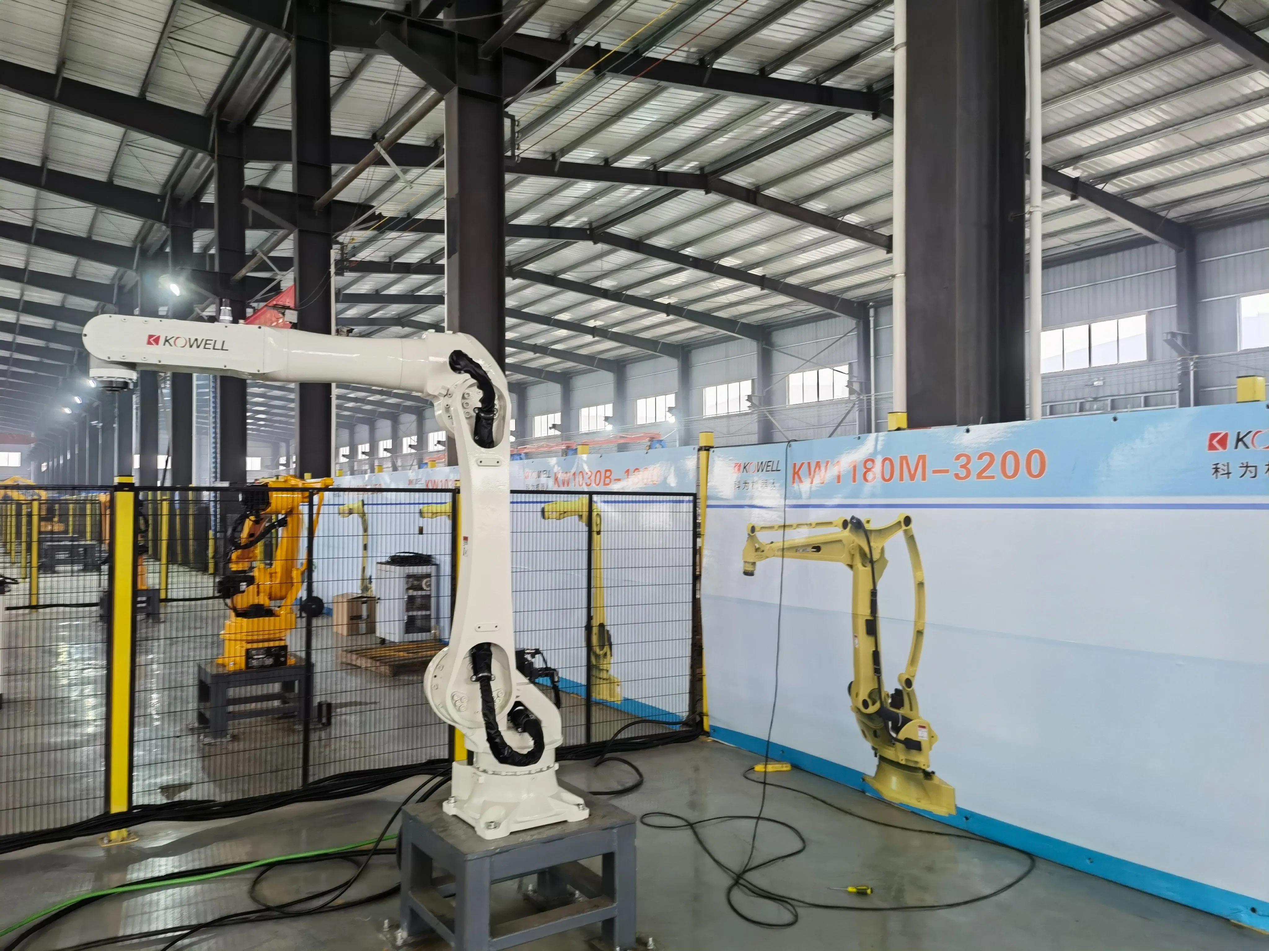 Efficient Robotic Arm for Master Pallet Management 6-Axis
