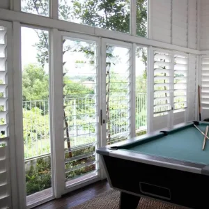 OUNA Factory Supplier Exterior Sun Shade Window Shutter Motorized Louver Retractable Aluminum Louver