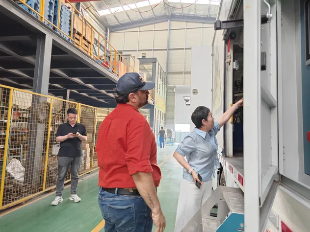 Equipamento de Destruição e Esterilização Horizontal de Alta Resistência para Plásticos Médicos Contaminados