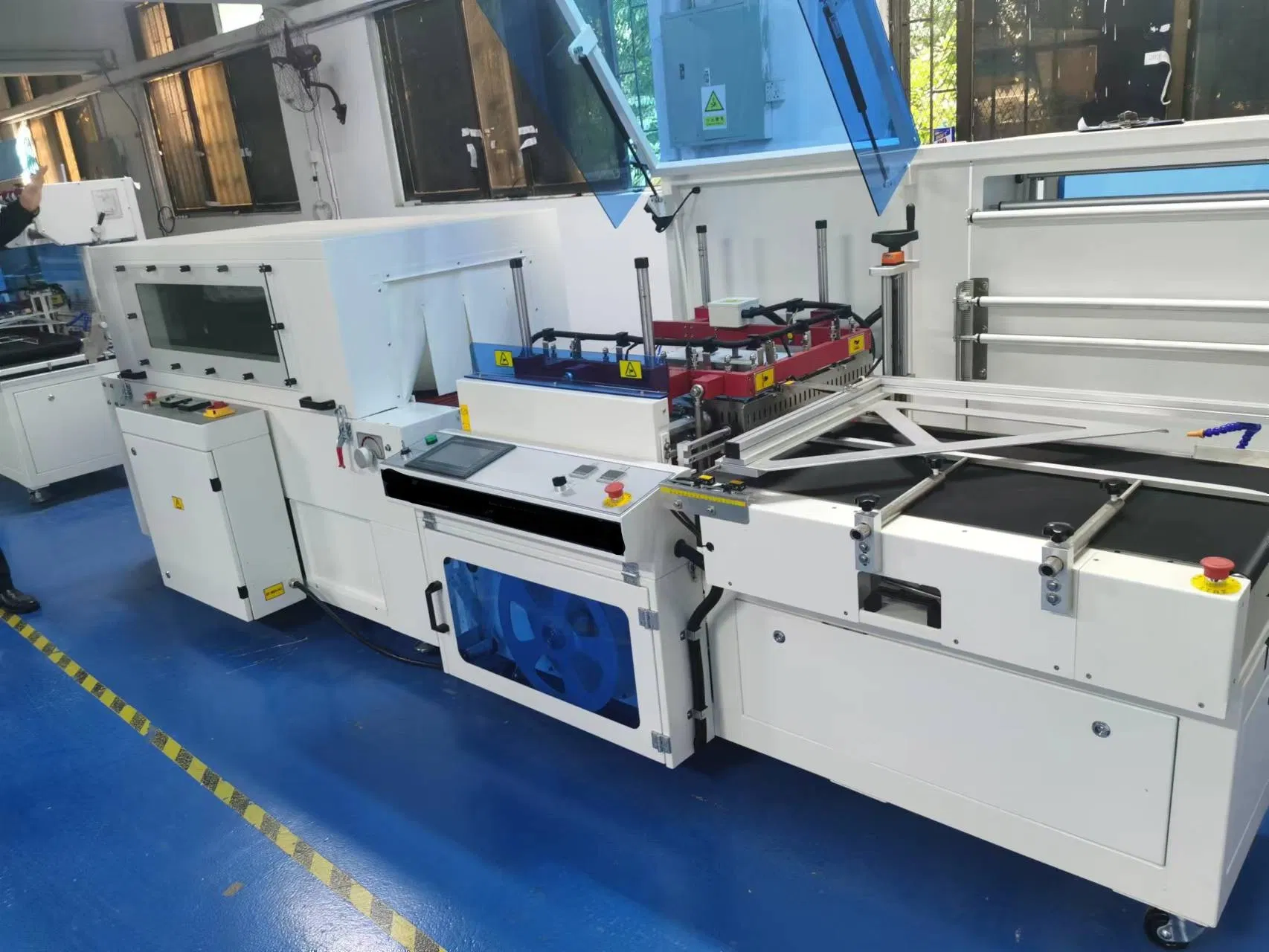 Máquina de Embalagem com Seladora L Tipo Automática Total para Encolhimento de Mangas, Máquina de Embalagem em Fluxo com Filme Plástico POF/PVC, Seladora Térmica Lateral